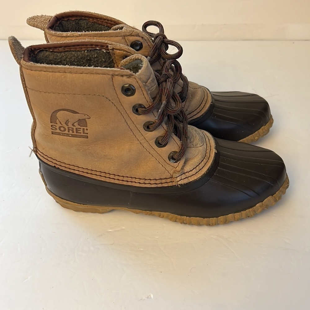 Women’s Sorel Leather Rubber Boots Handcrafted in Canada Wool Lined Size 6 - Picture 3 of 11